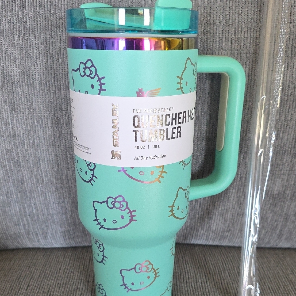 Stanley Mint Green Quencher H2.0 Tumbler, 40oz. With Hello Kitty, New - Picture 2 of 10